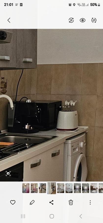 Appartamento A Telti Con Giardino Privato E Posto Auto Eksteriør billede